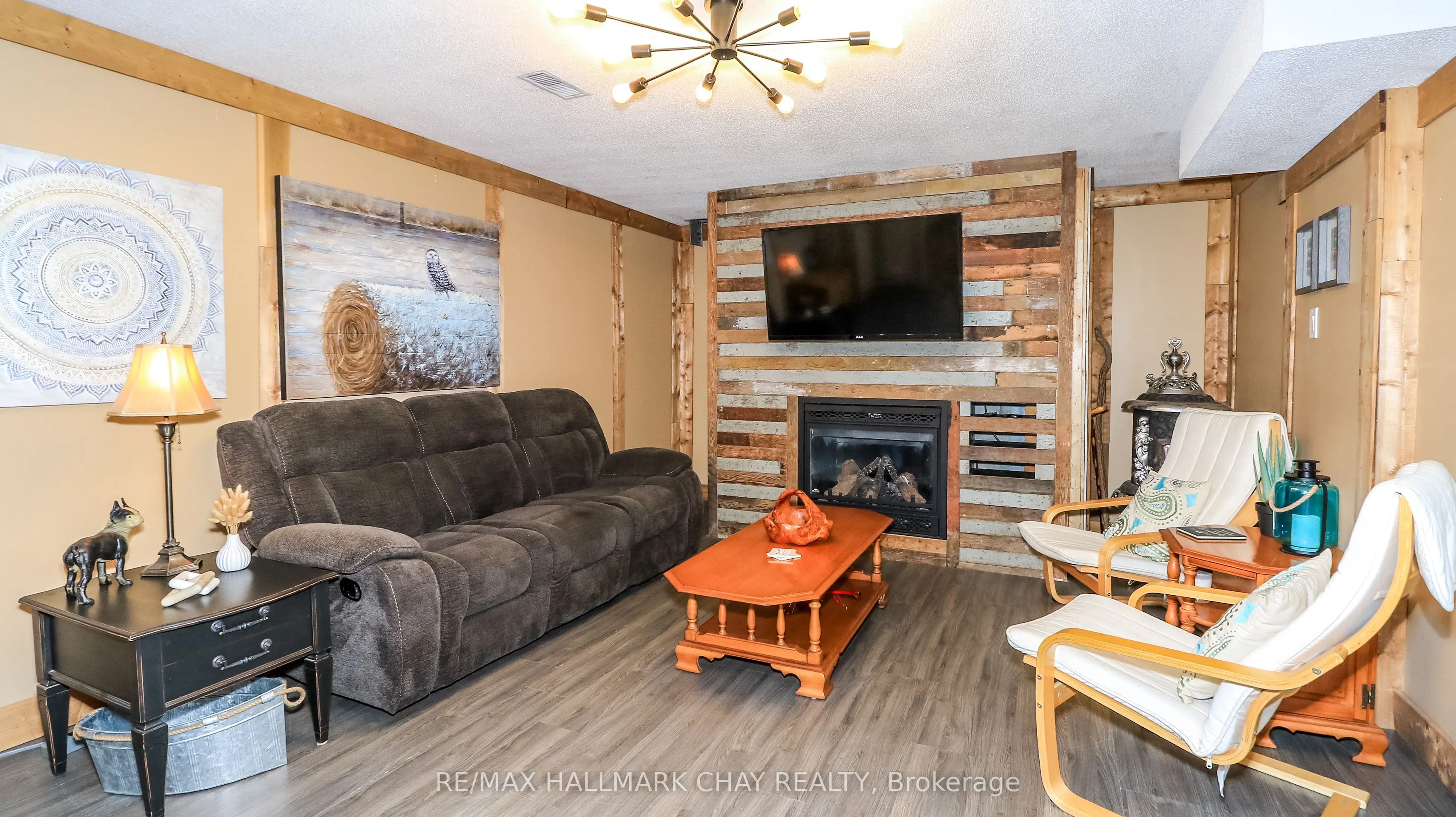 10 Enchantment Avenue