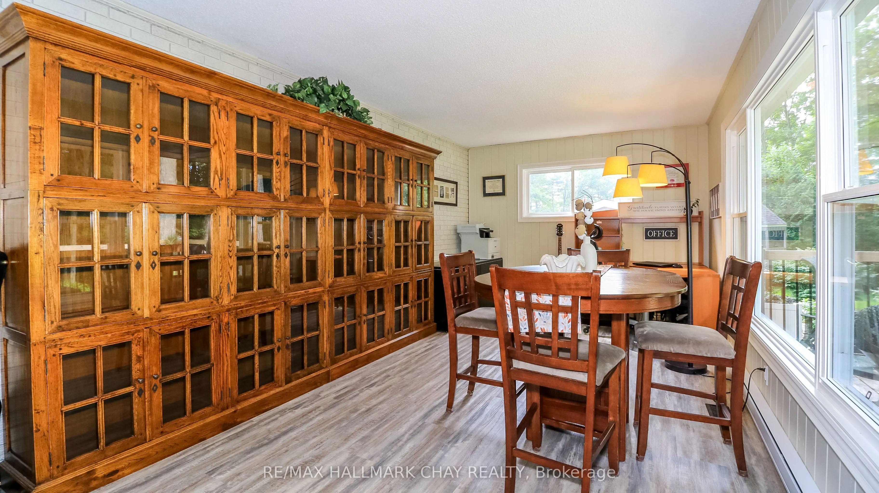 10 Enchantment Avenue