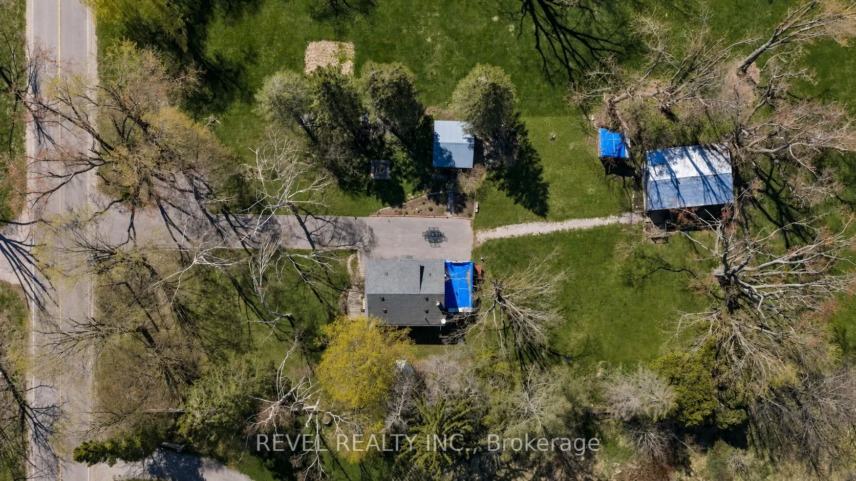 2940 Old Second Road S