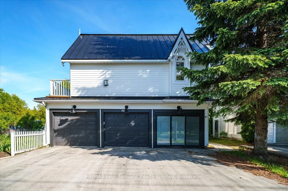 98 Huron Street