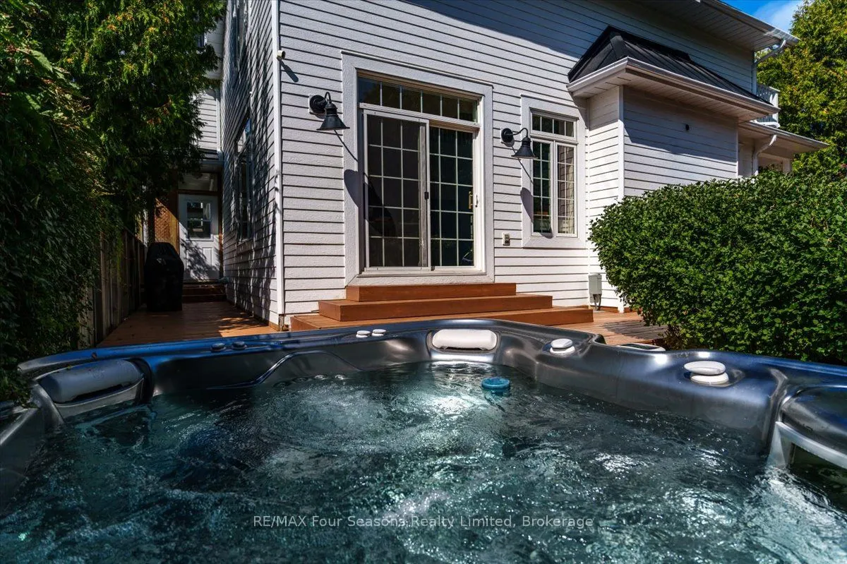 98 Huron Street