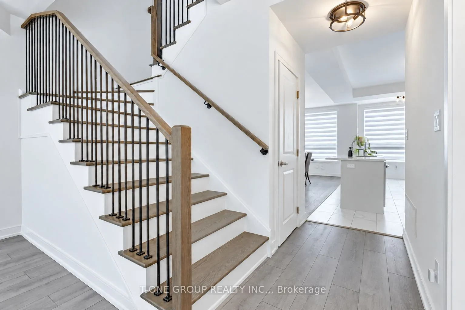 148 Blue Forest Crescent