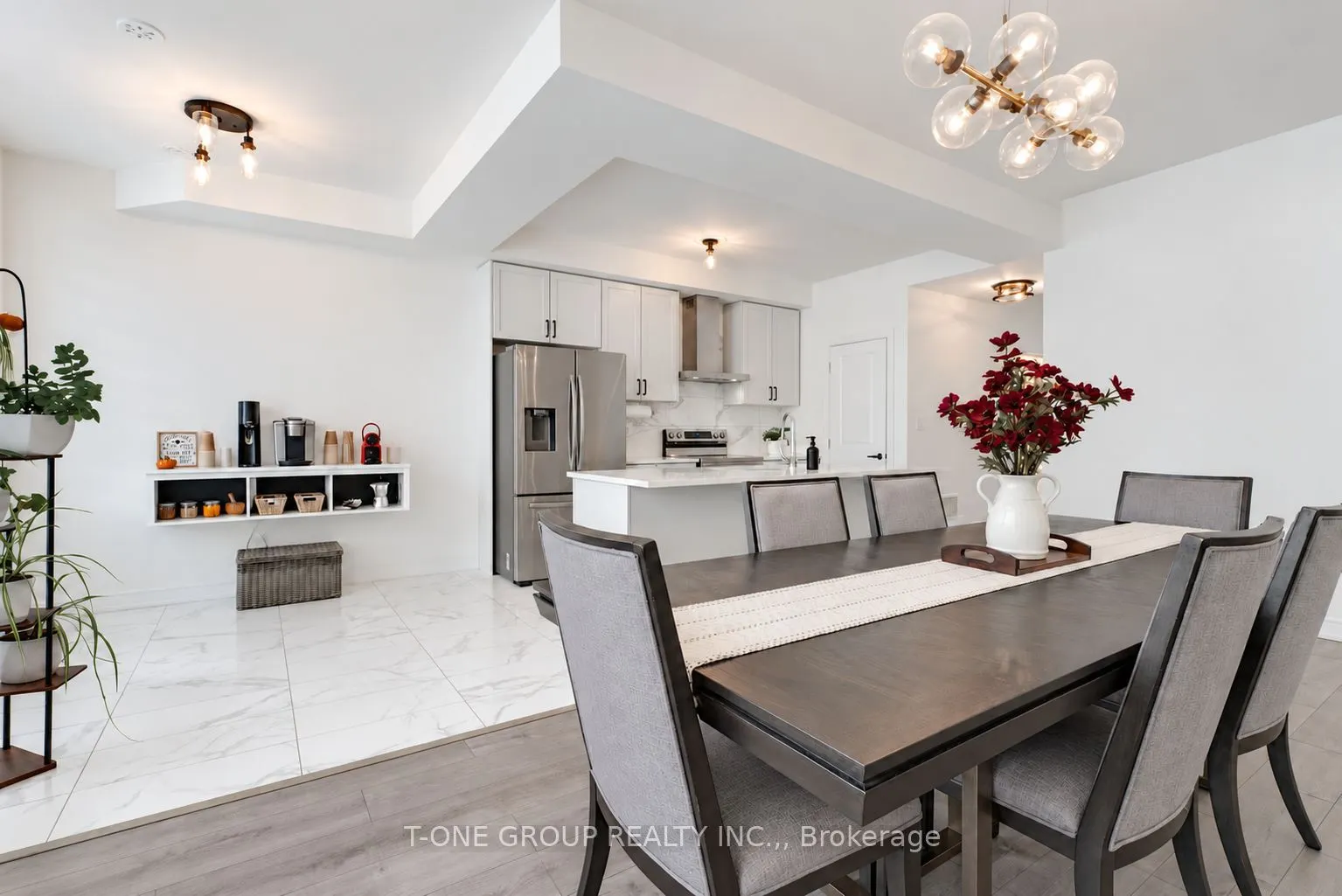 148 Blue Forest Crescent