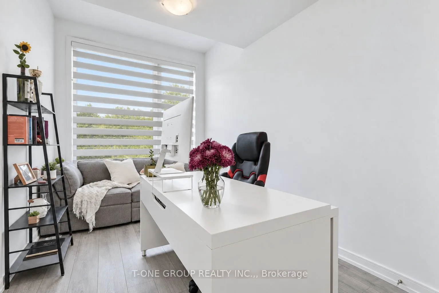 148 Blue Forest Crescent