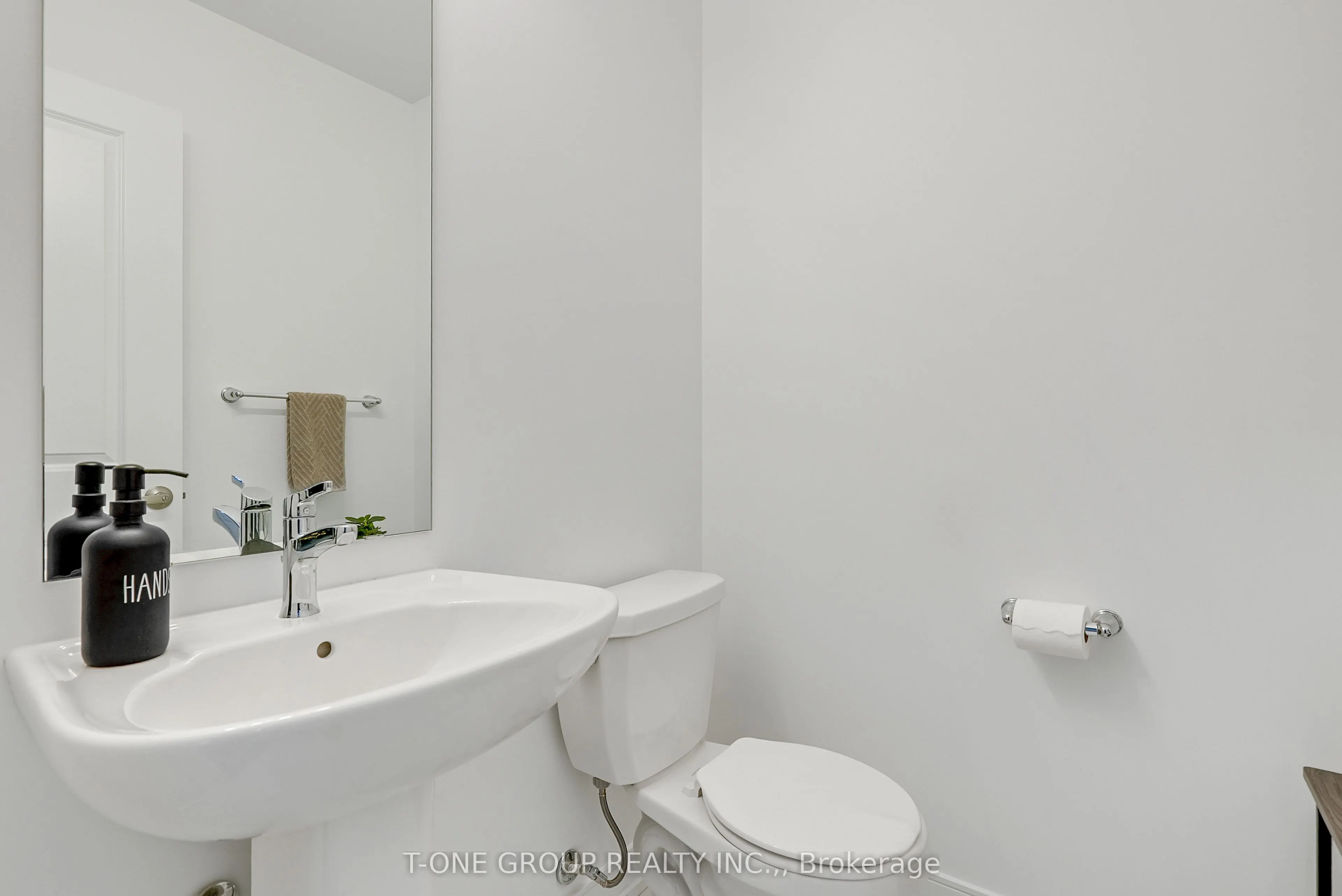 148 Blue Forest Crescent