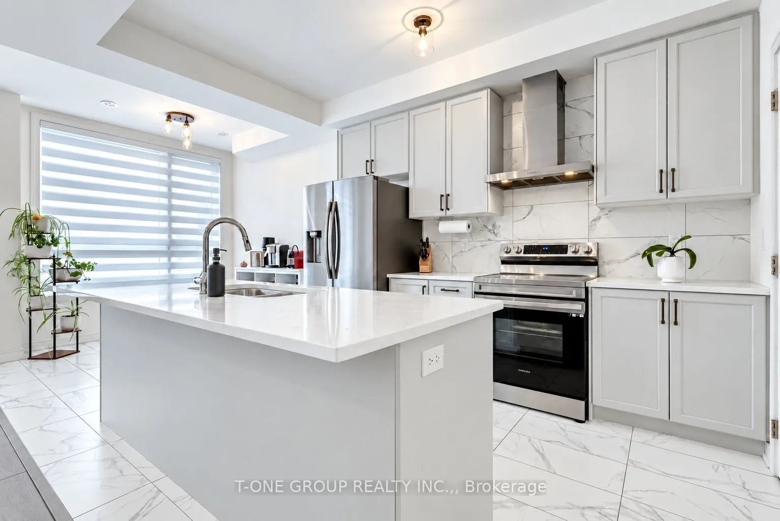 148 Blue Forest Crescent