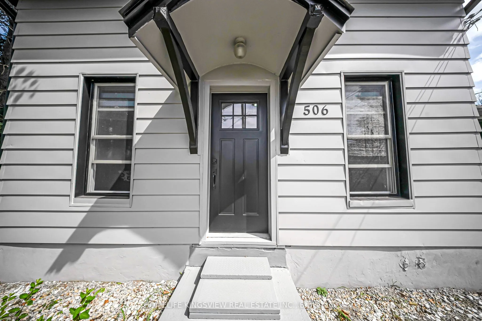 506 West Street S