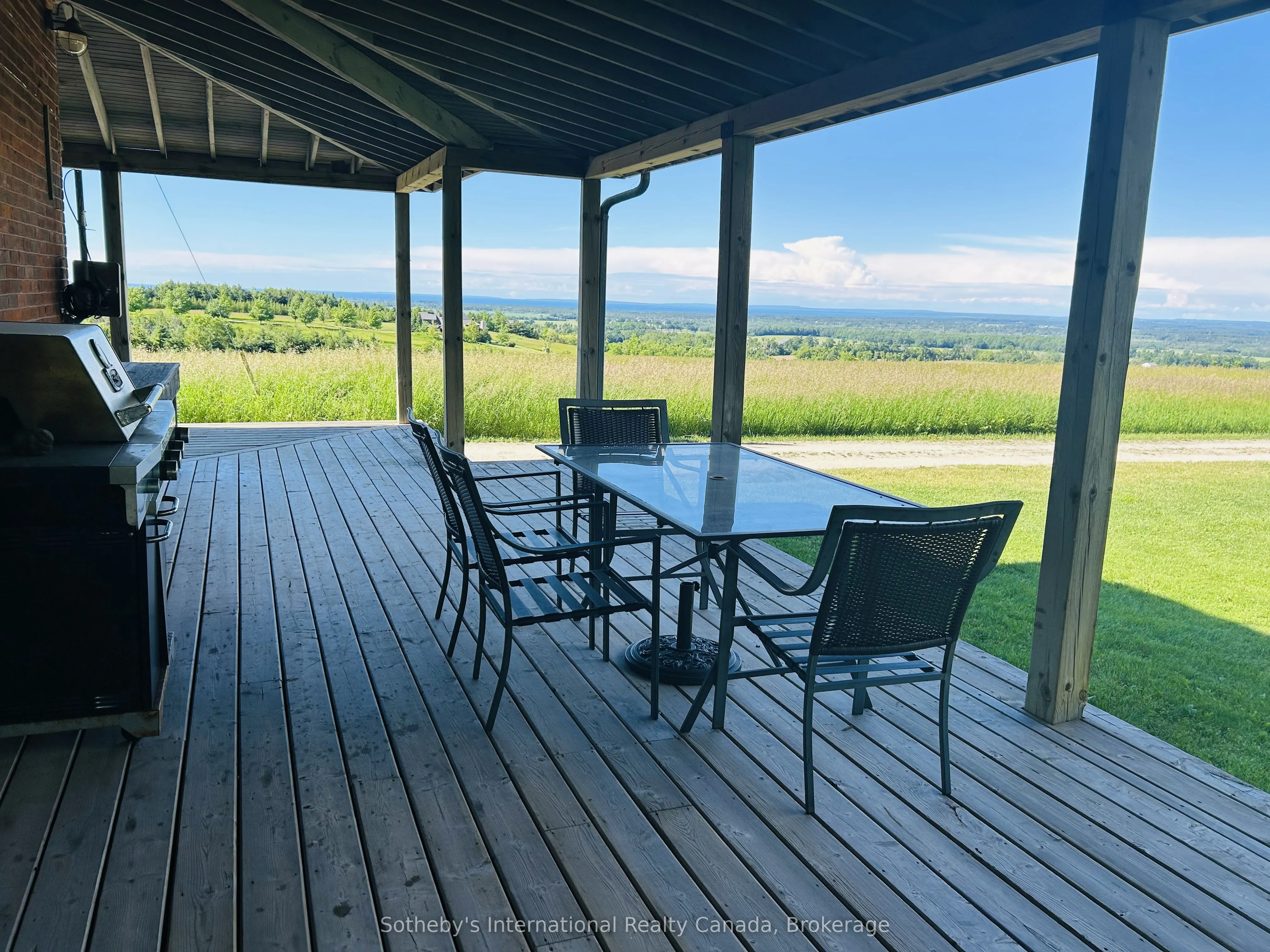 1943 Fairgrounds Road S