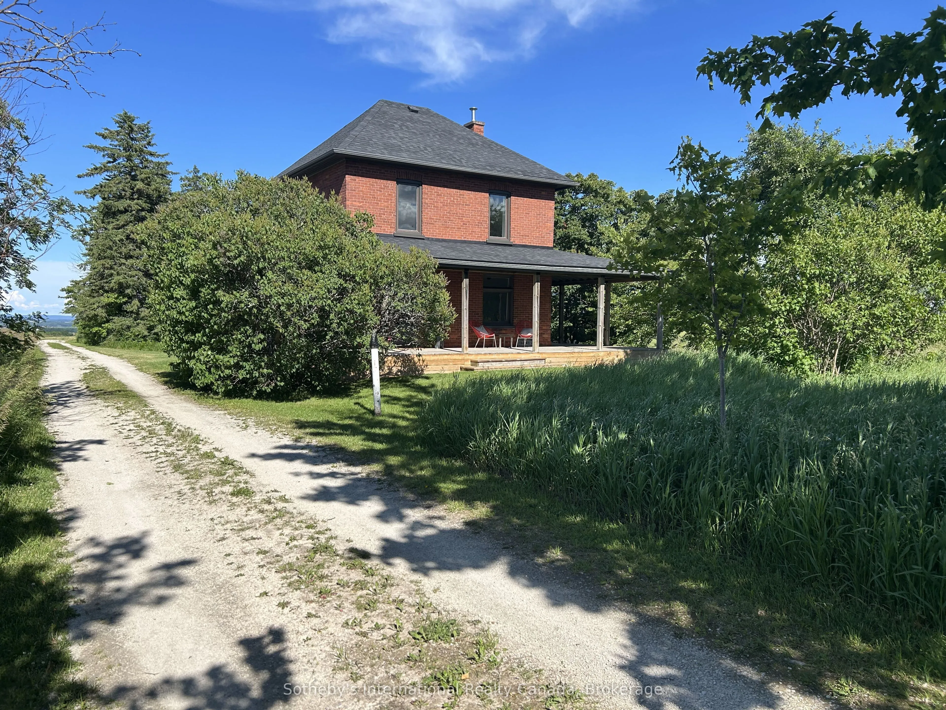 1943 Fairgrounds Road S