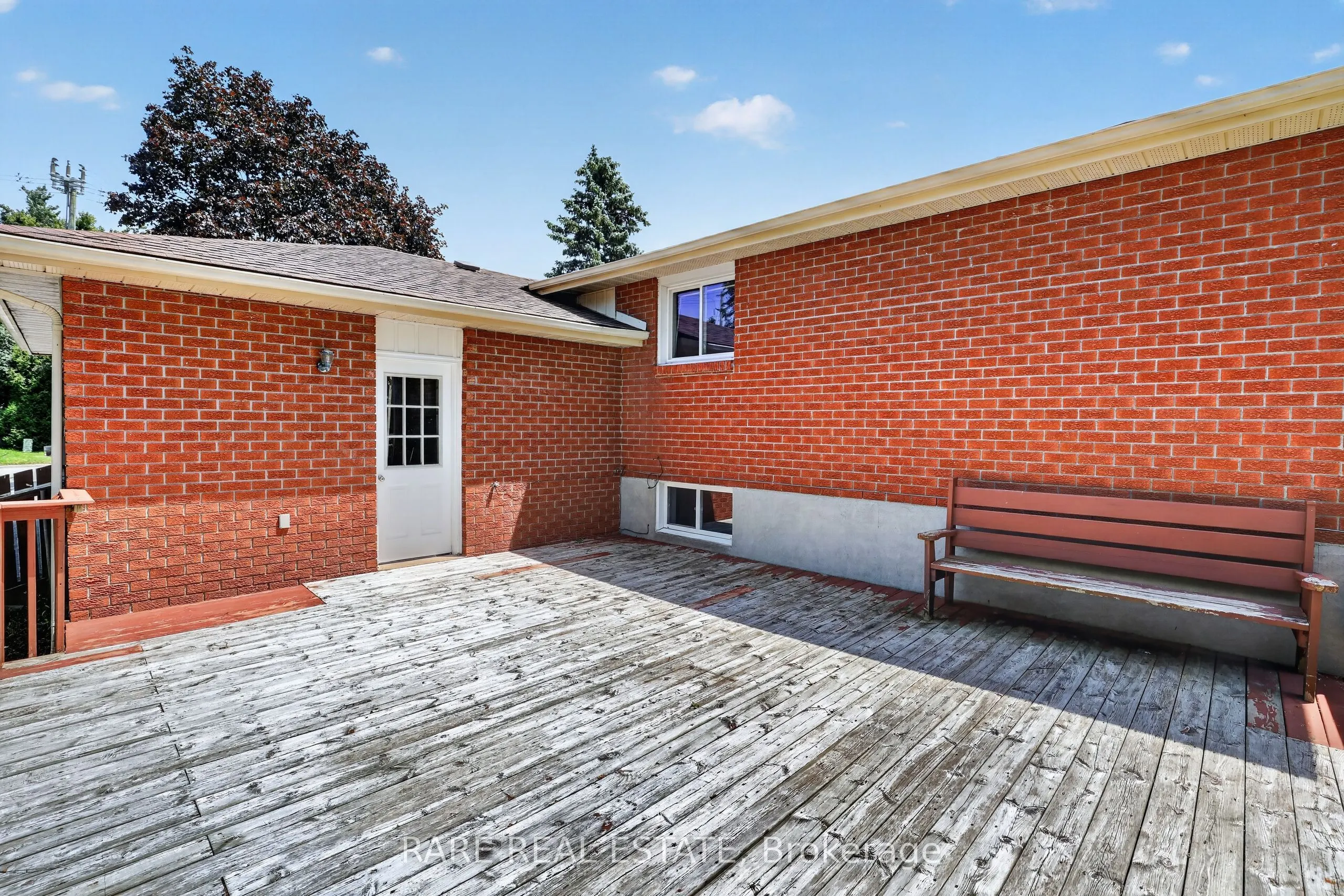 38 Lay Street