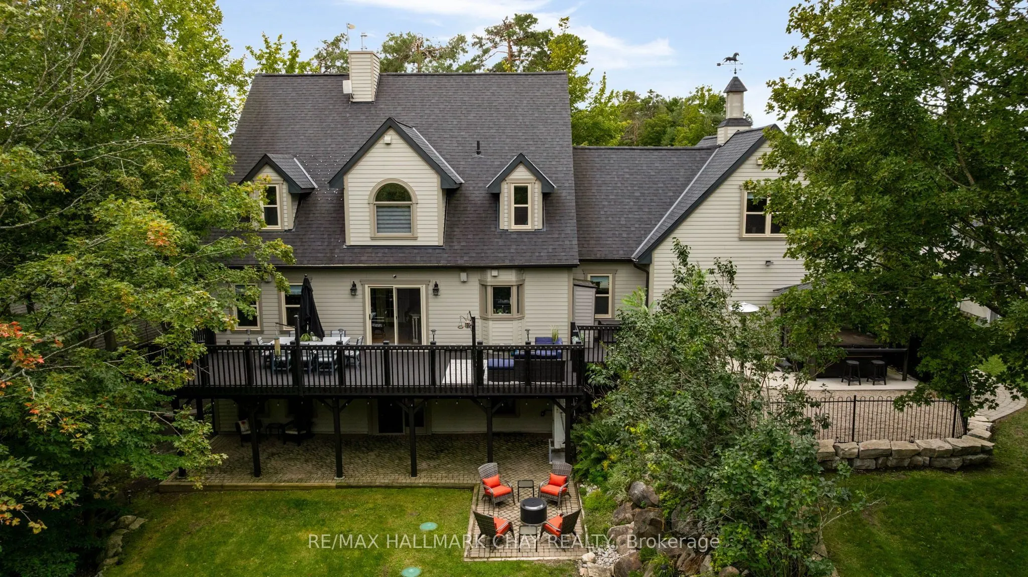 9 Bridle Path