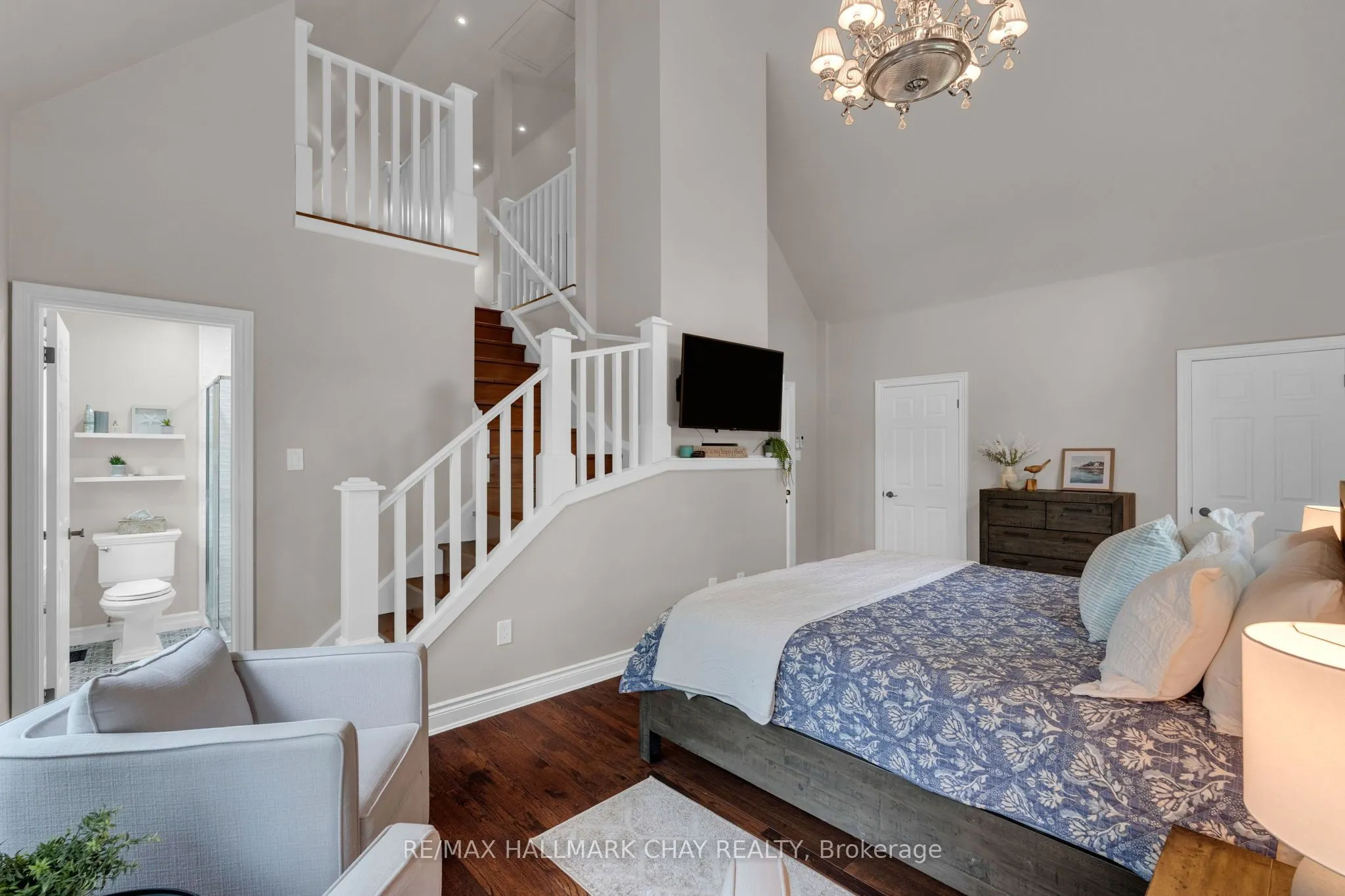 9 Bridle Path