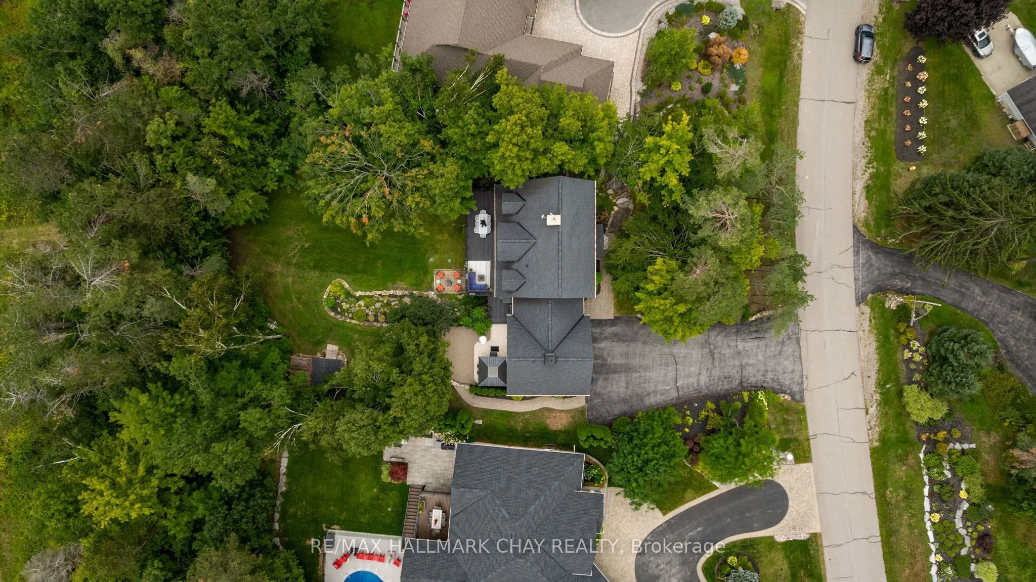 9 Bridle Path