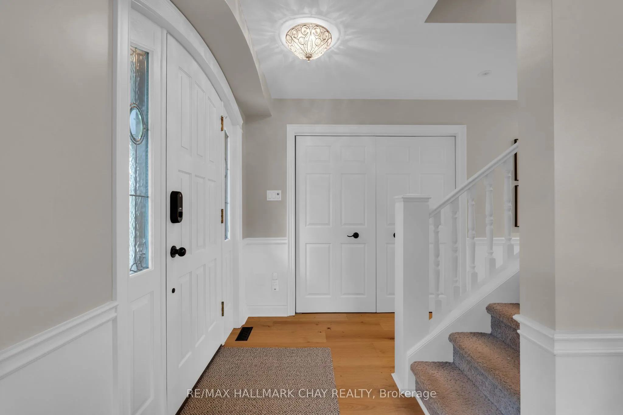 9 Bridle Path
