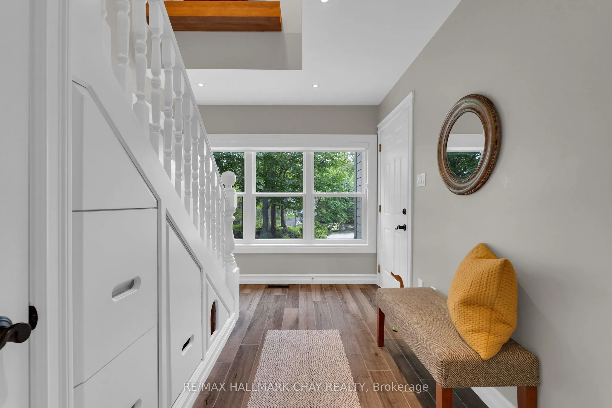 9 Bridle Path