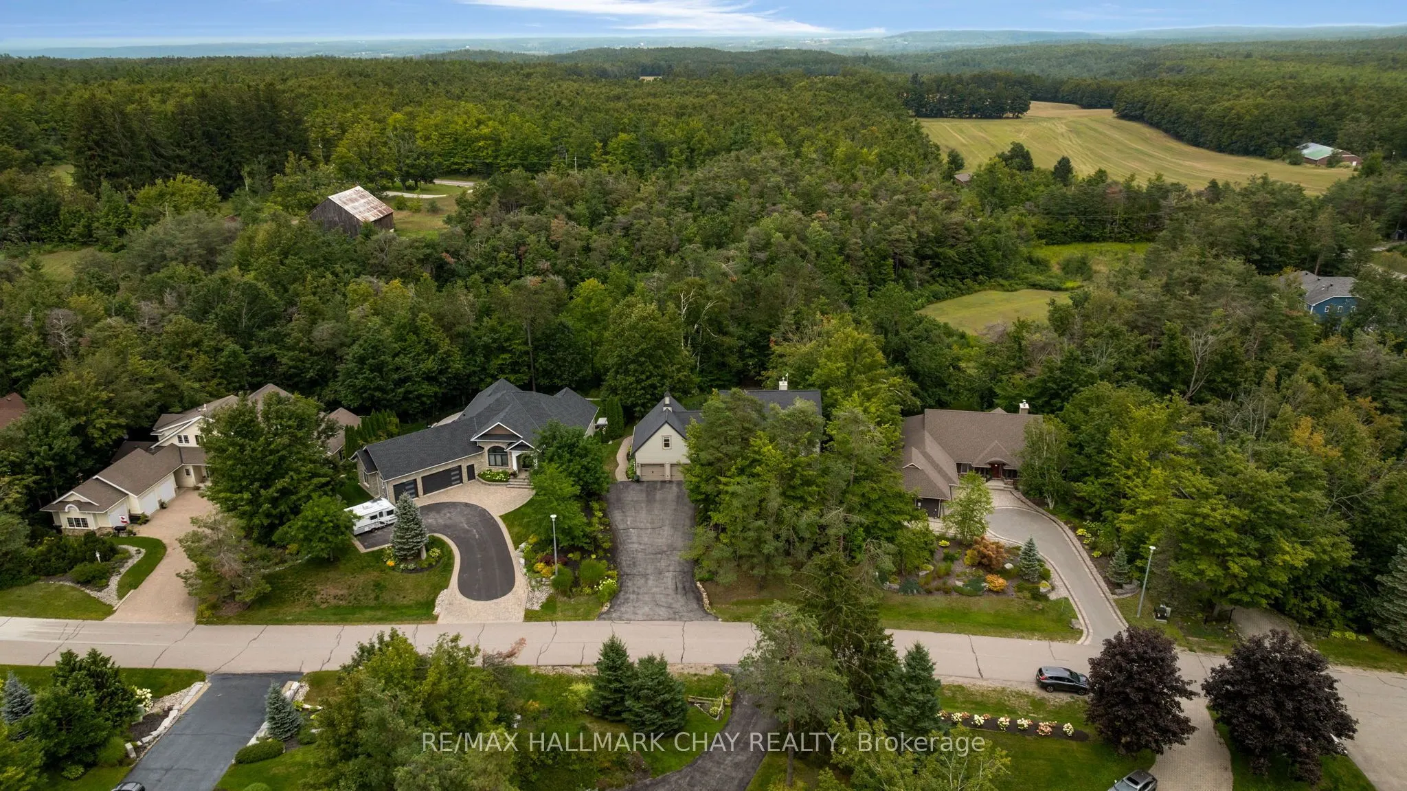 9 Bridle Path