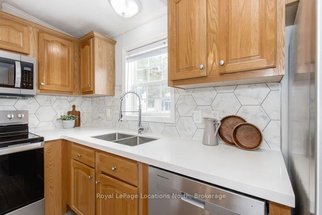 89 GEORGIAN GLEN Drive