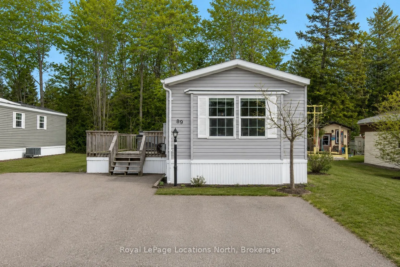 89 GEORGIAN GLEN Drive