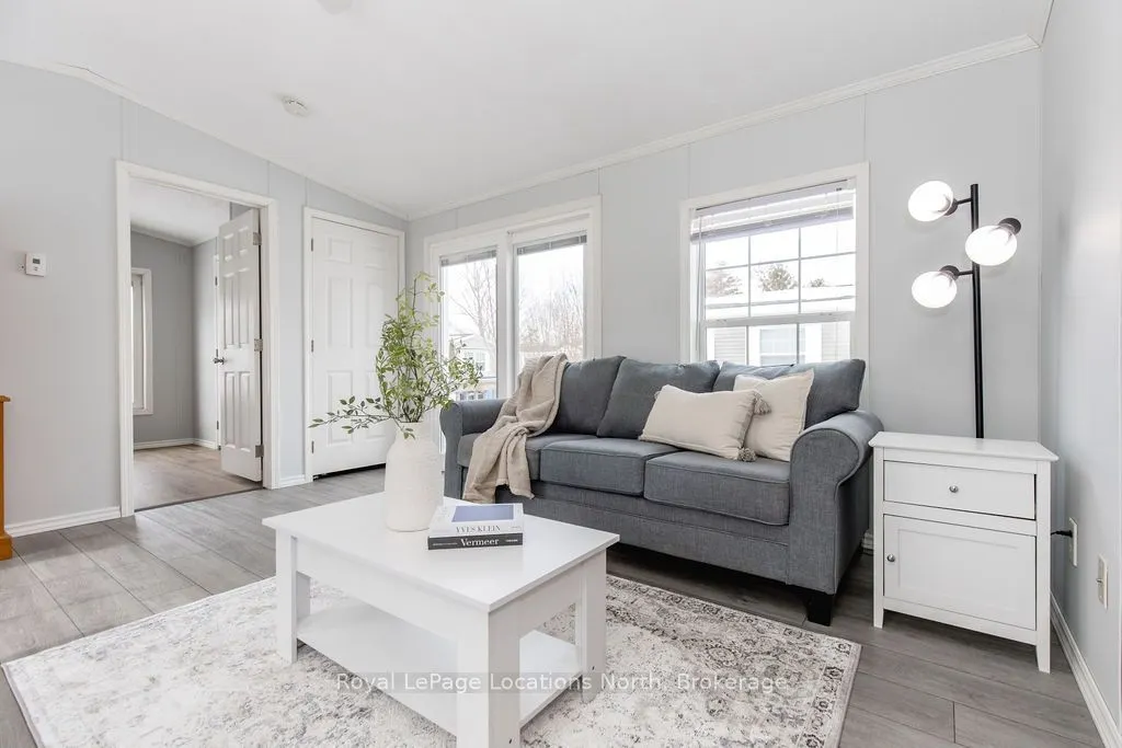 89 GEORGIAN GLEN Drive