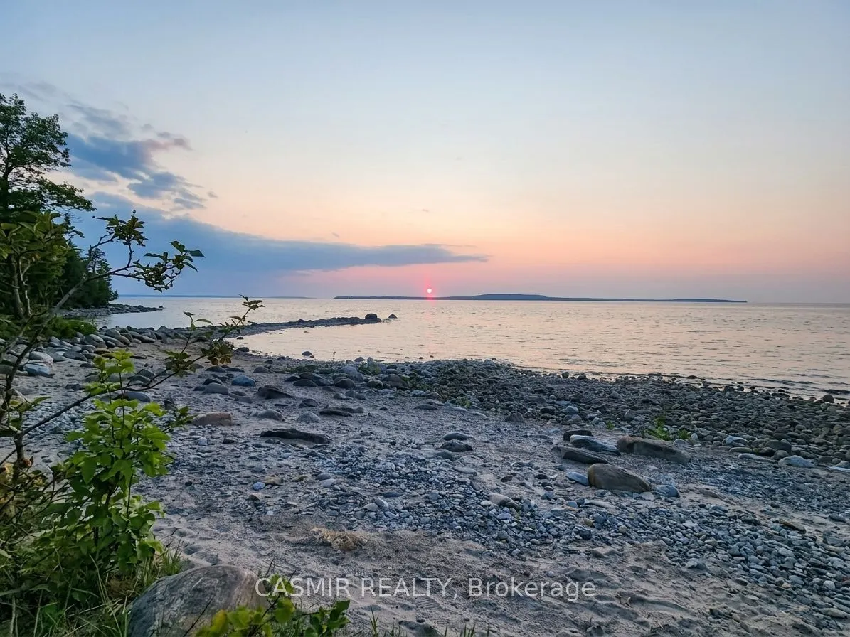 2148 CHAMPLAIN Road