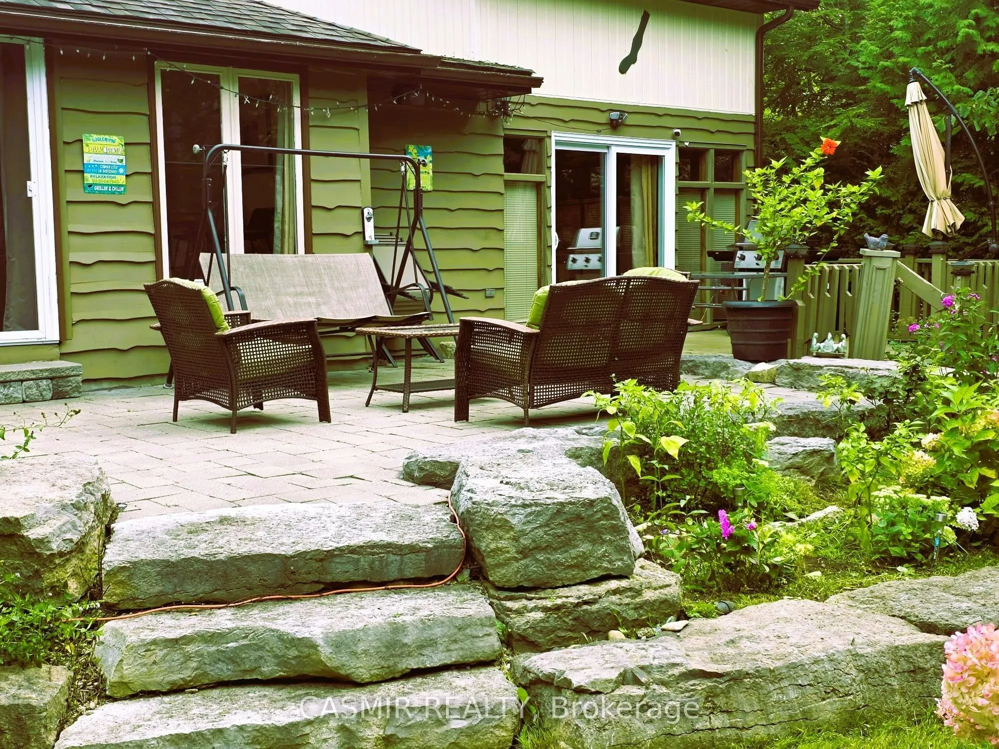 2148 CHAMPLAIN Road