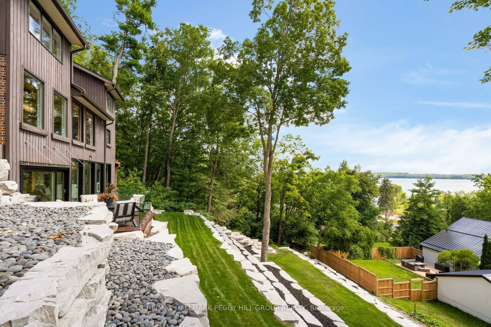 11 Crestwood Drive