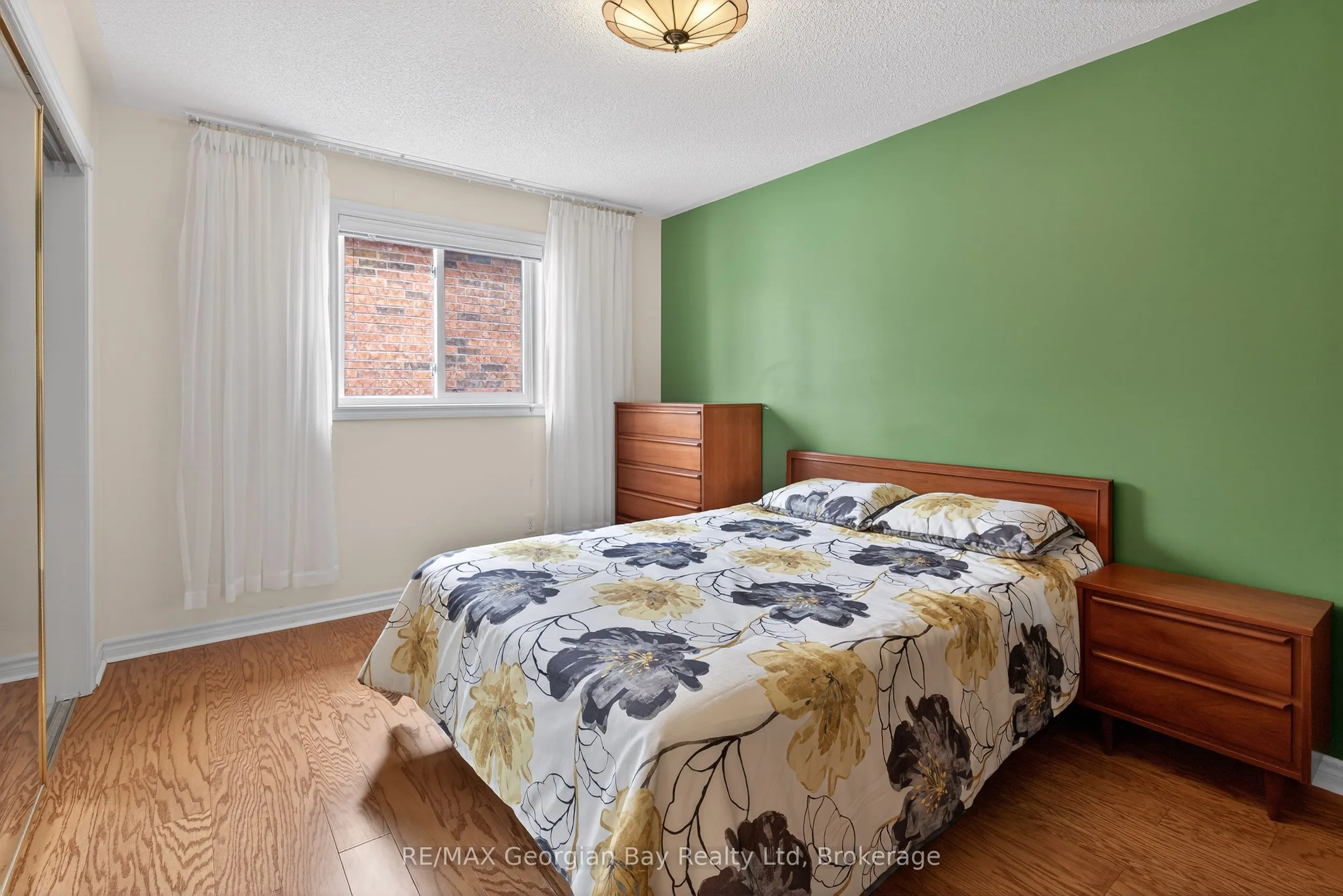 495 Shewfelt Crescent