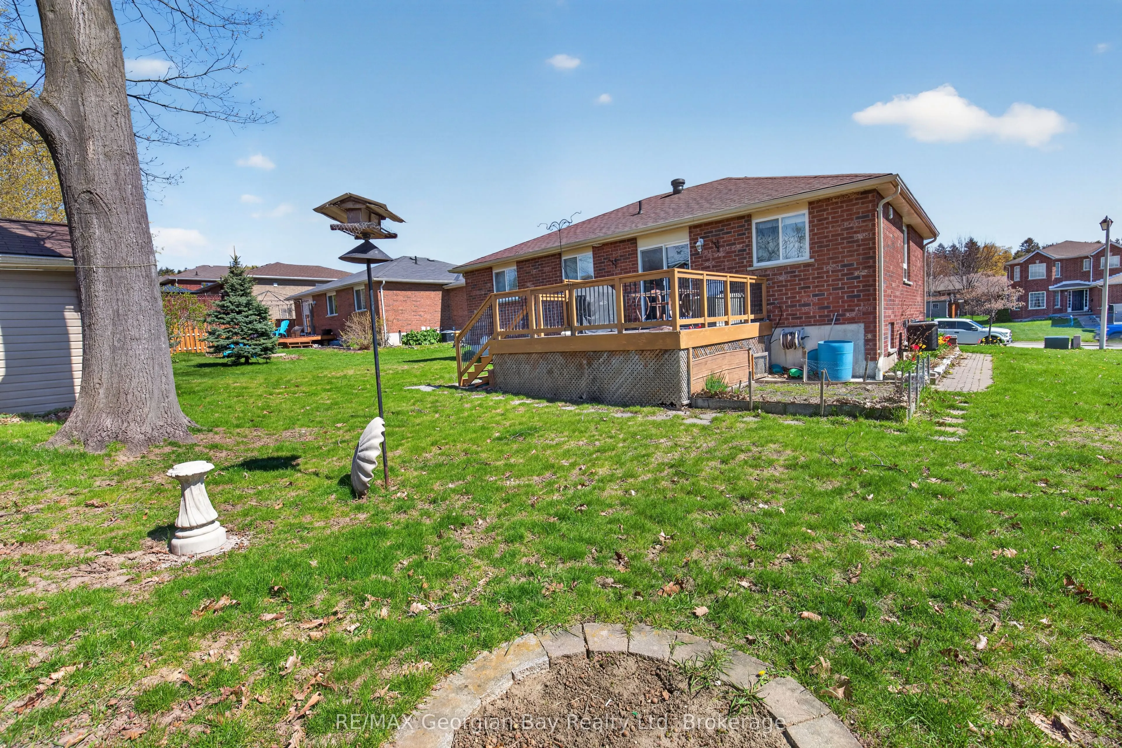 495 Shewfelt Crescent