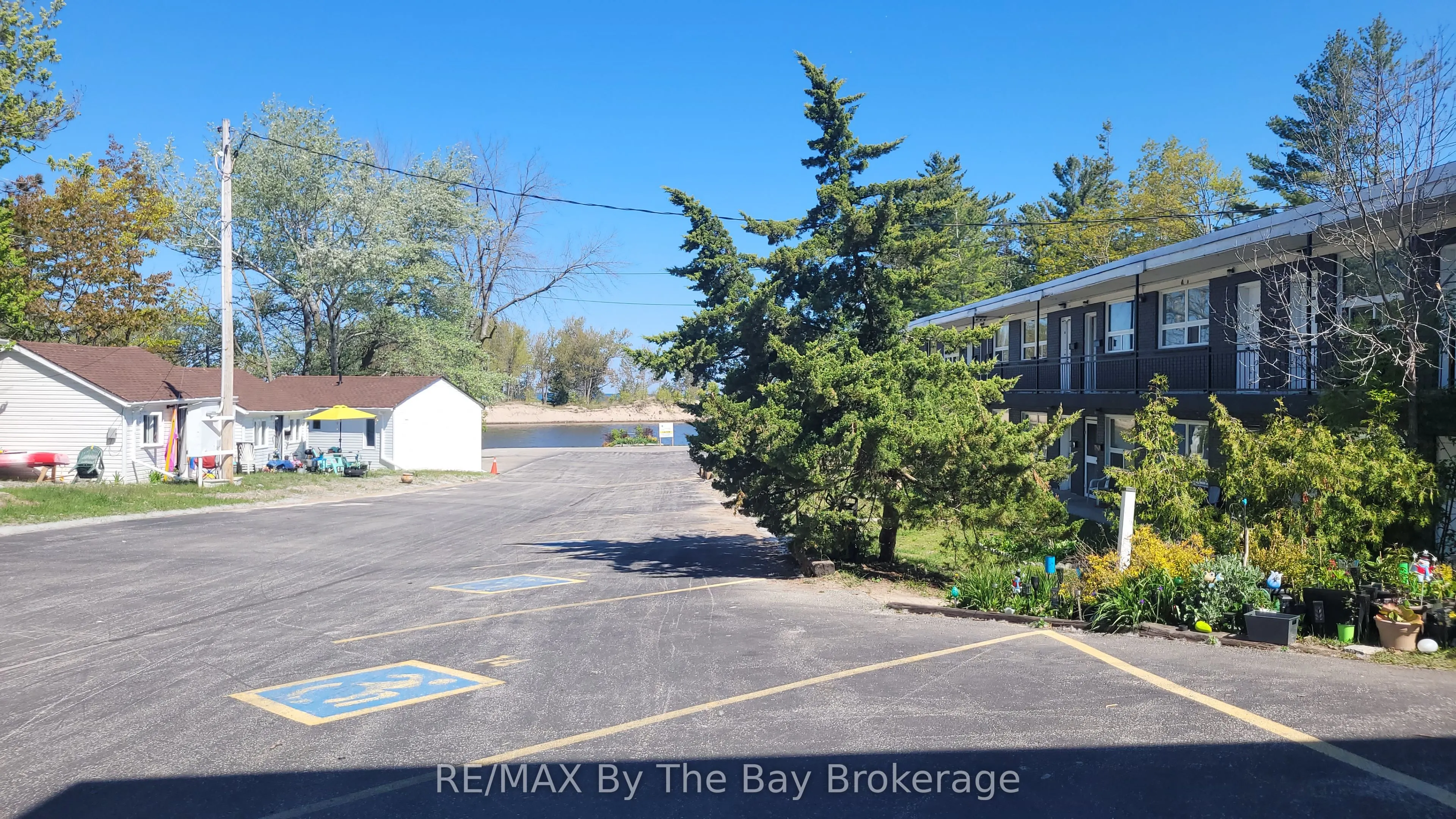 280 RIVER Road E #A05