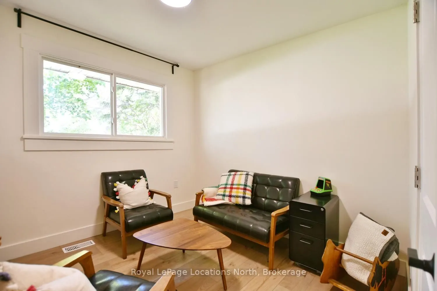 56 BATTEAUX Road
