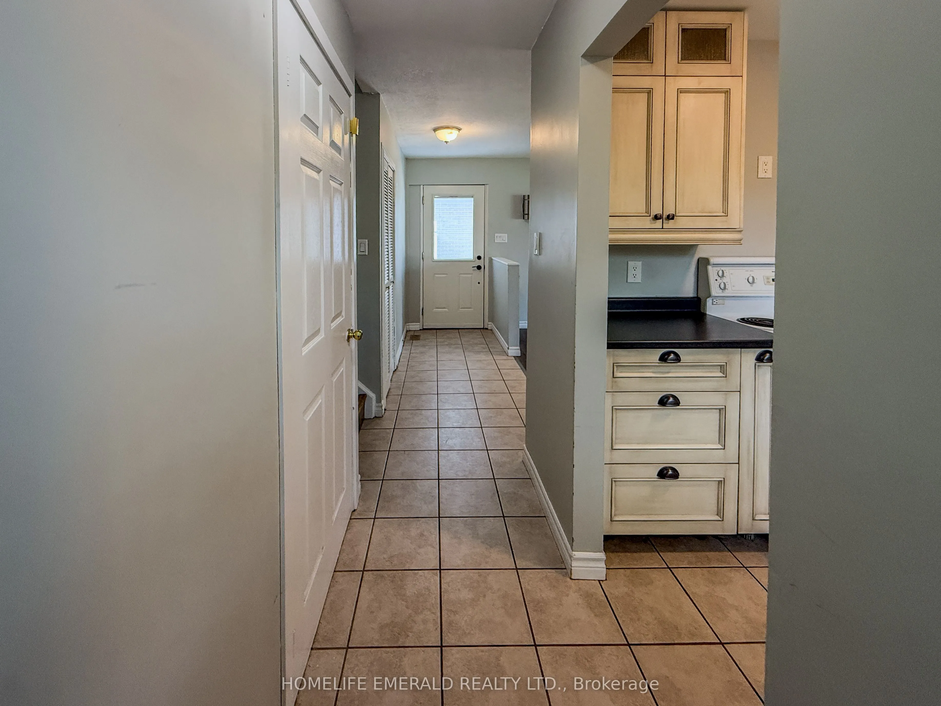 131 Cundles Road E