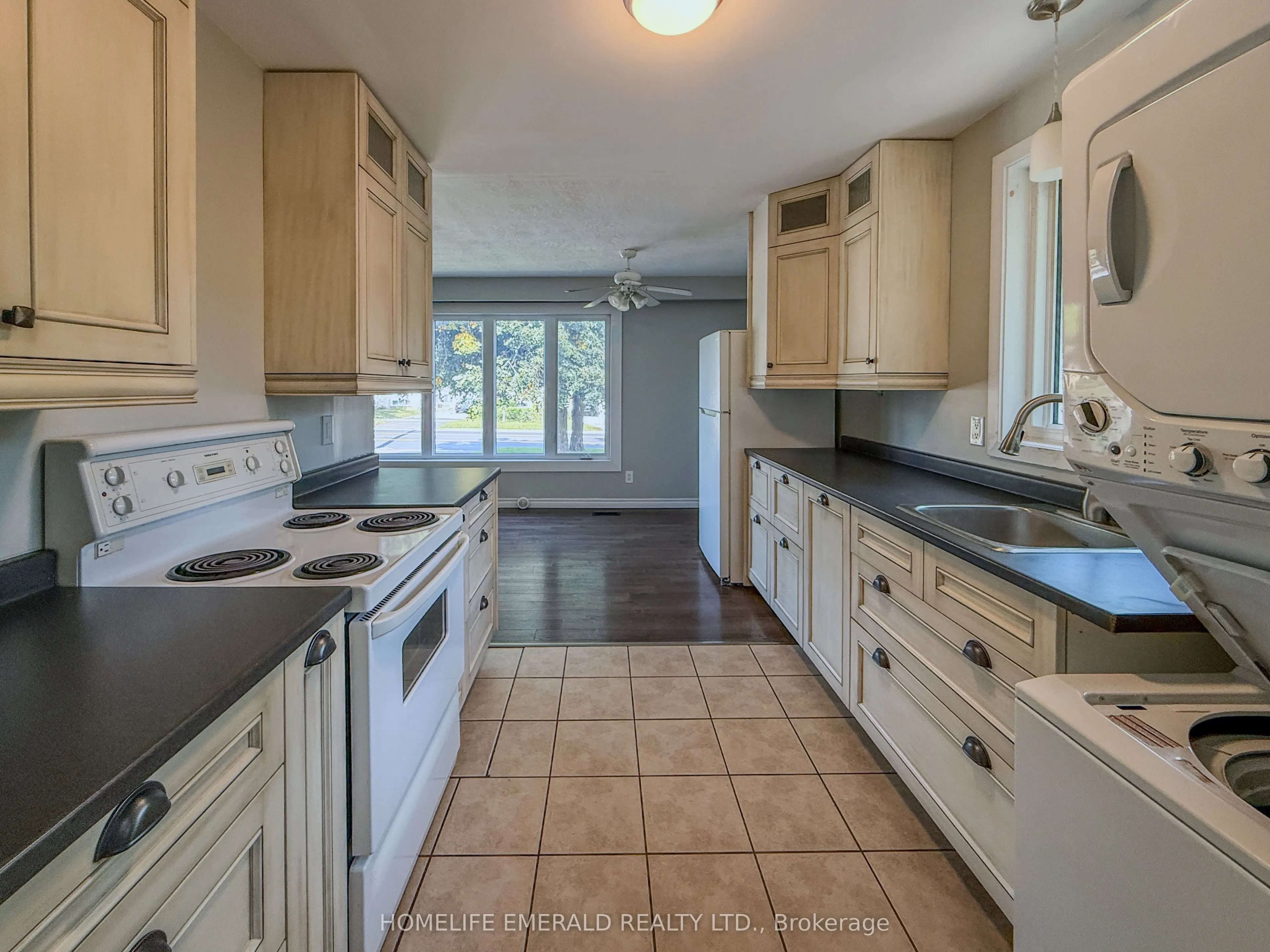 131 Cundles Road E
