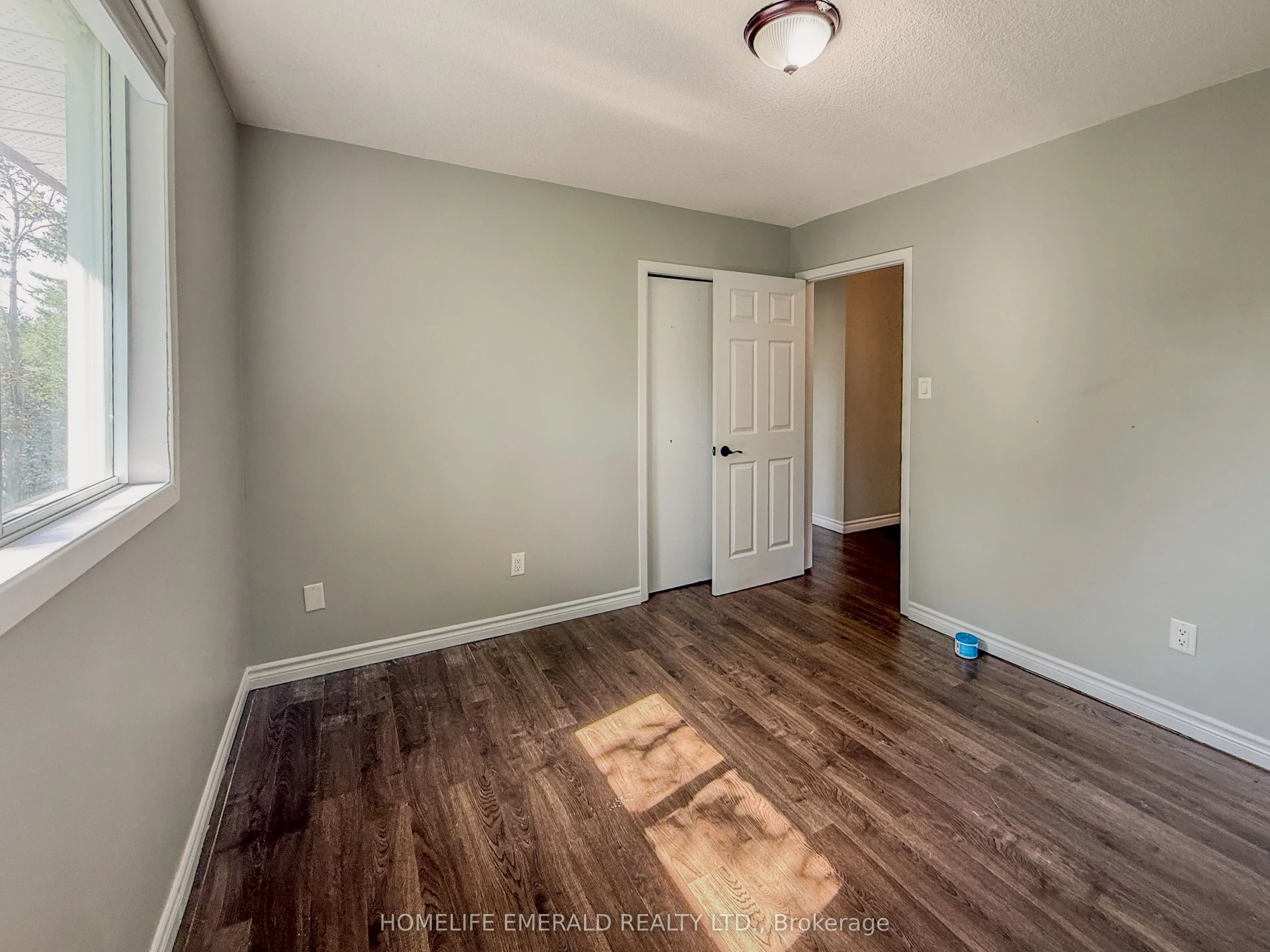 131 Cundles Road E
