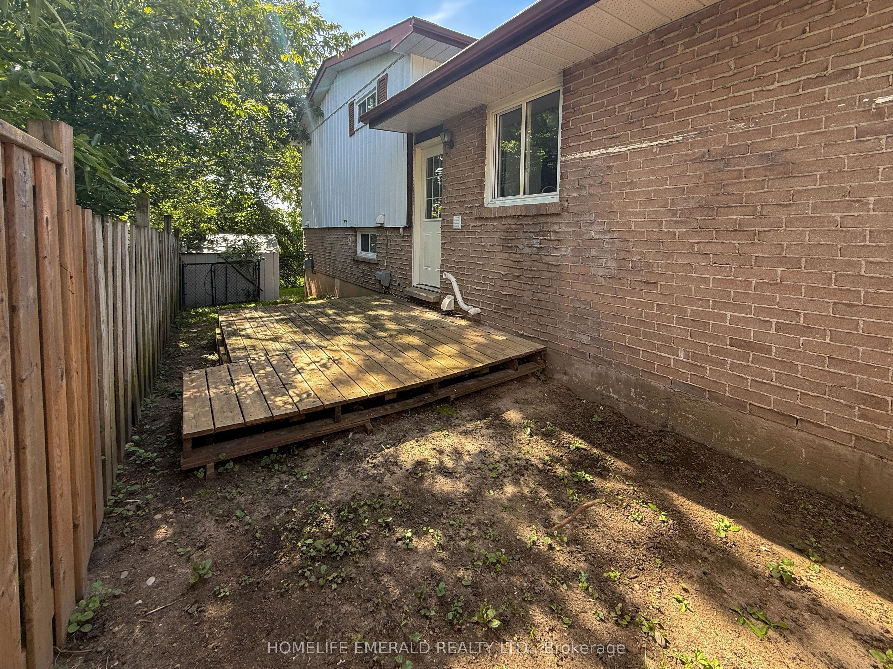 131 Cundles Road E