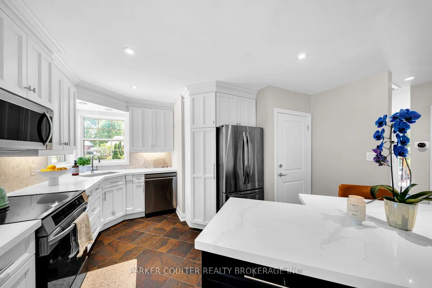 7 Oakley Park Square