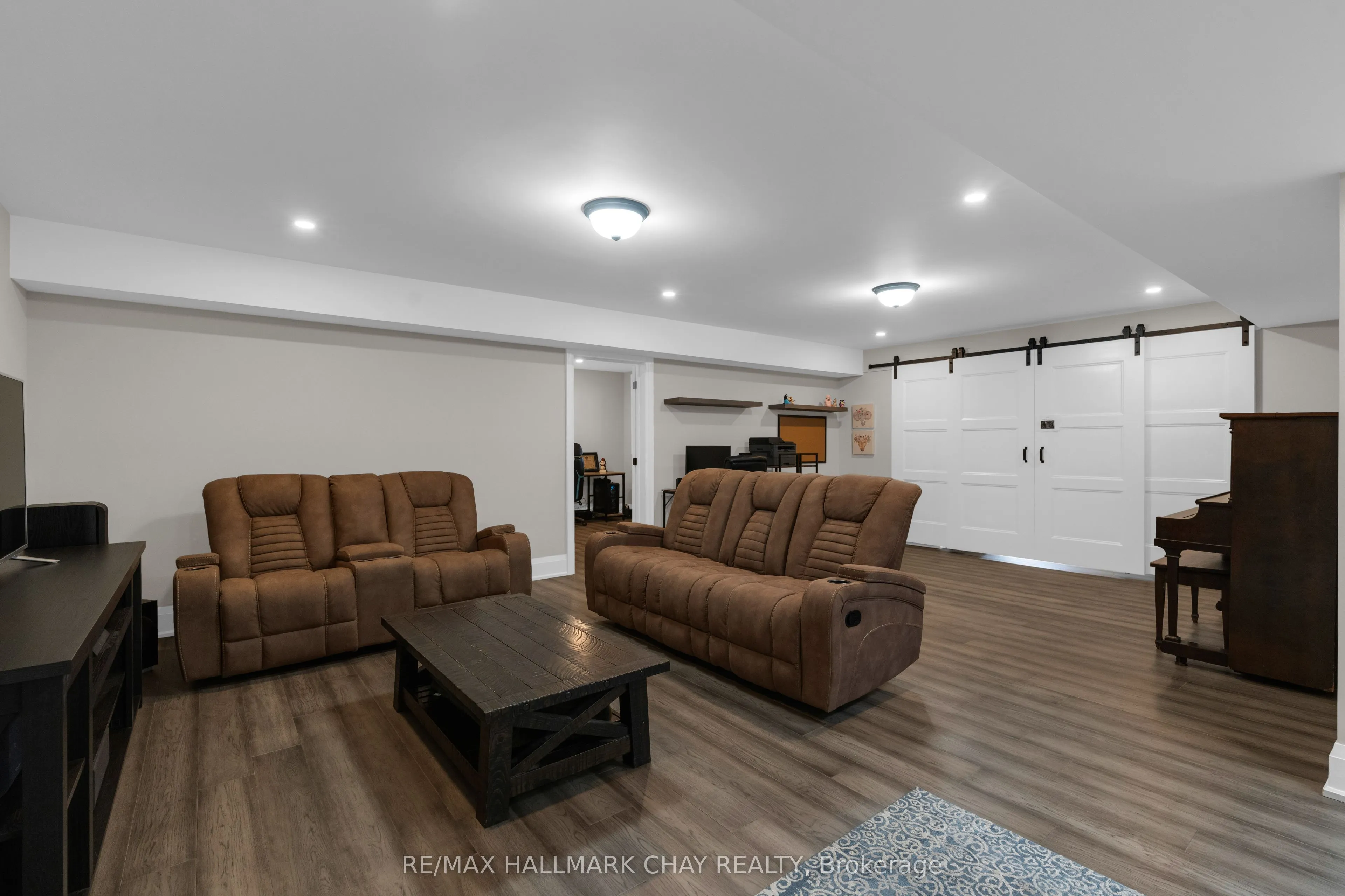 7 Clydesdale Court