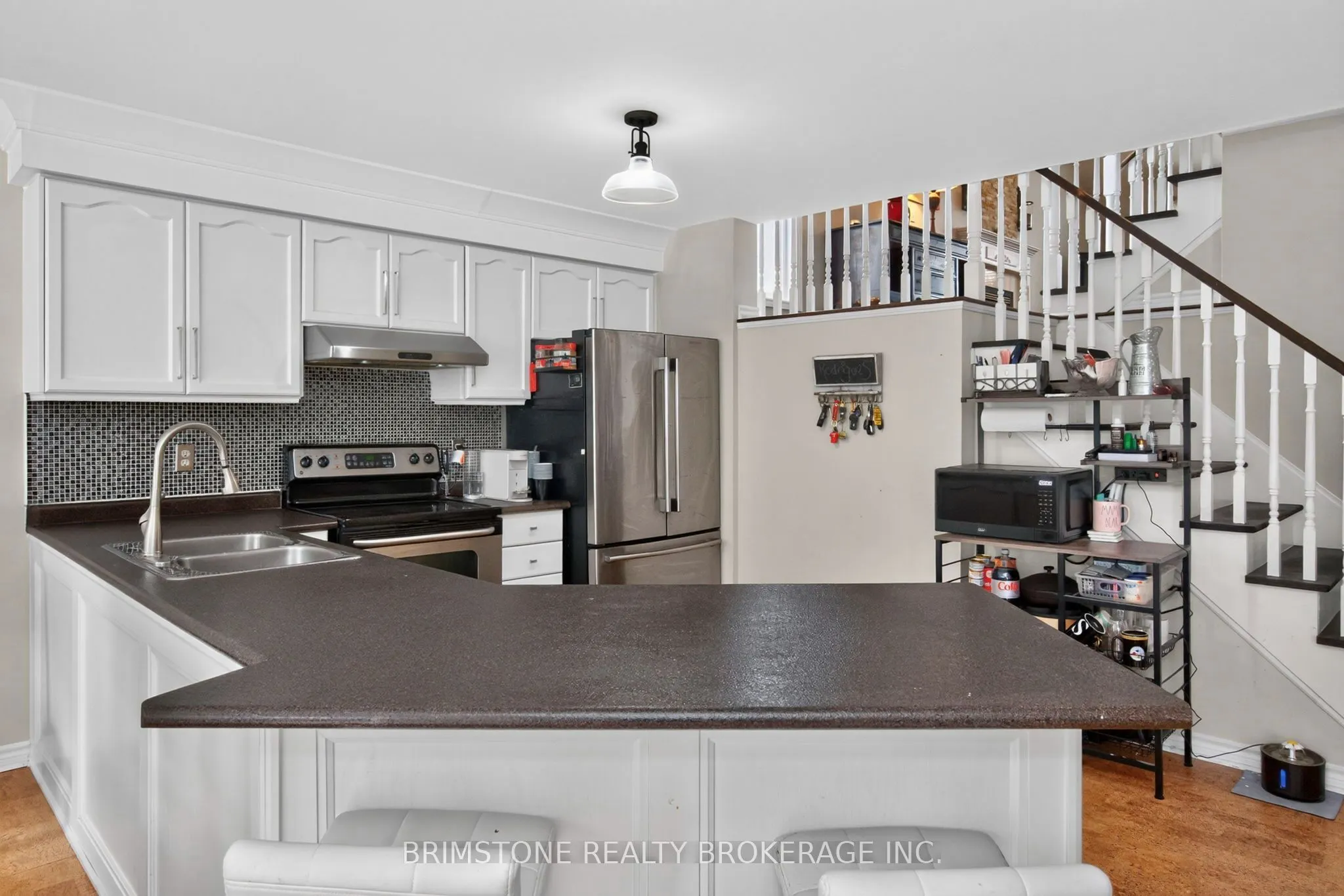 24 Stoneybrook Crescent