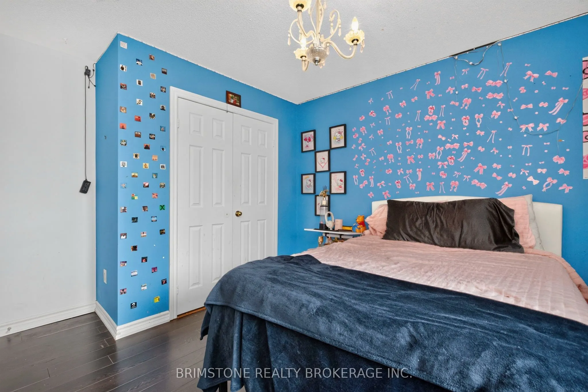 24 Stoneybrook Crescent