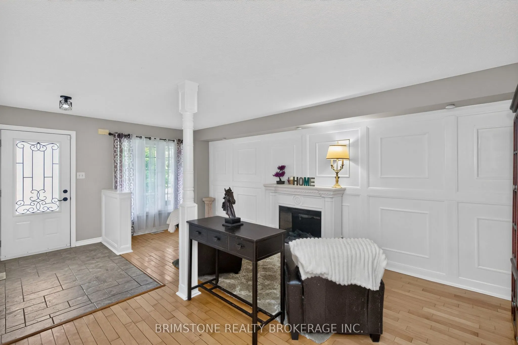 24 Stoneybrook Crescent