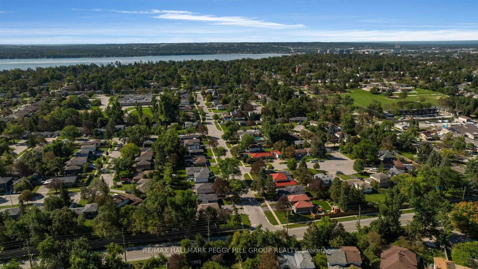46 College Crescent