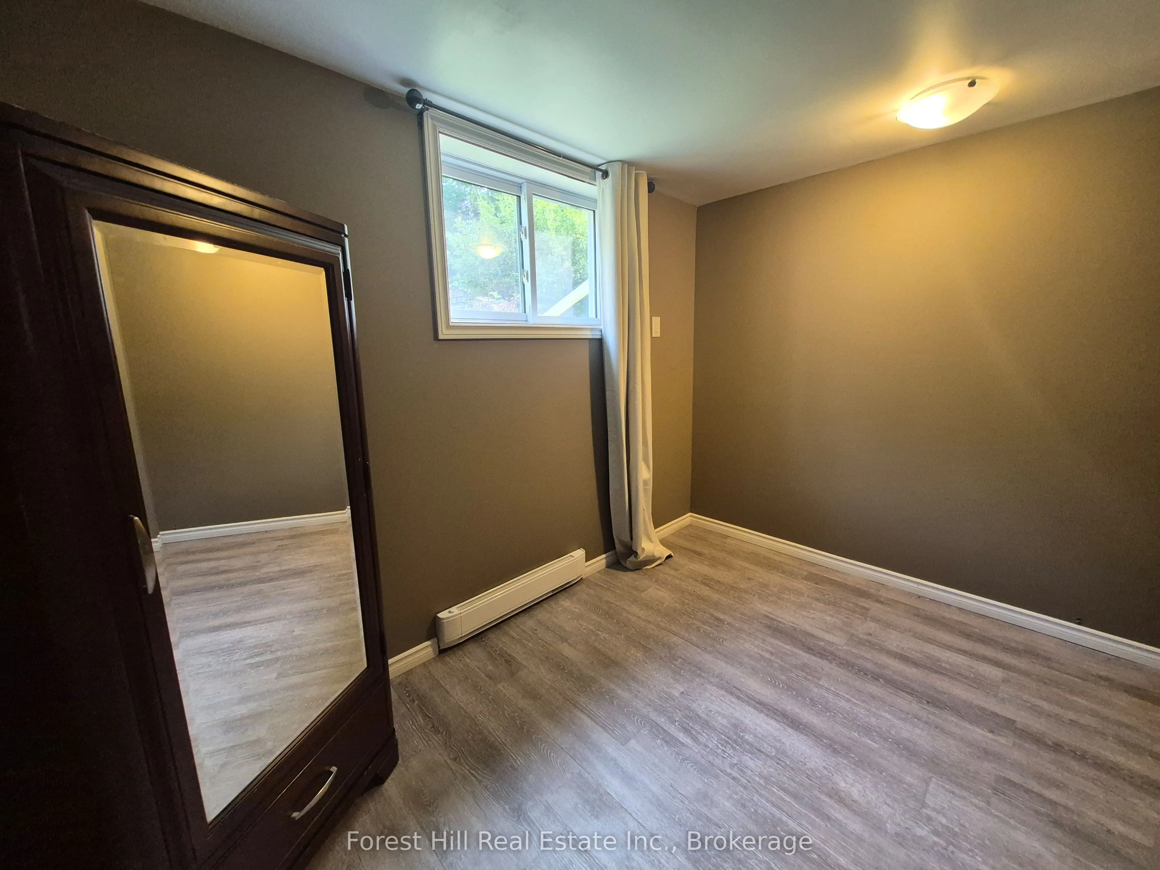 679 Simcoe Avenue W