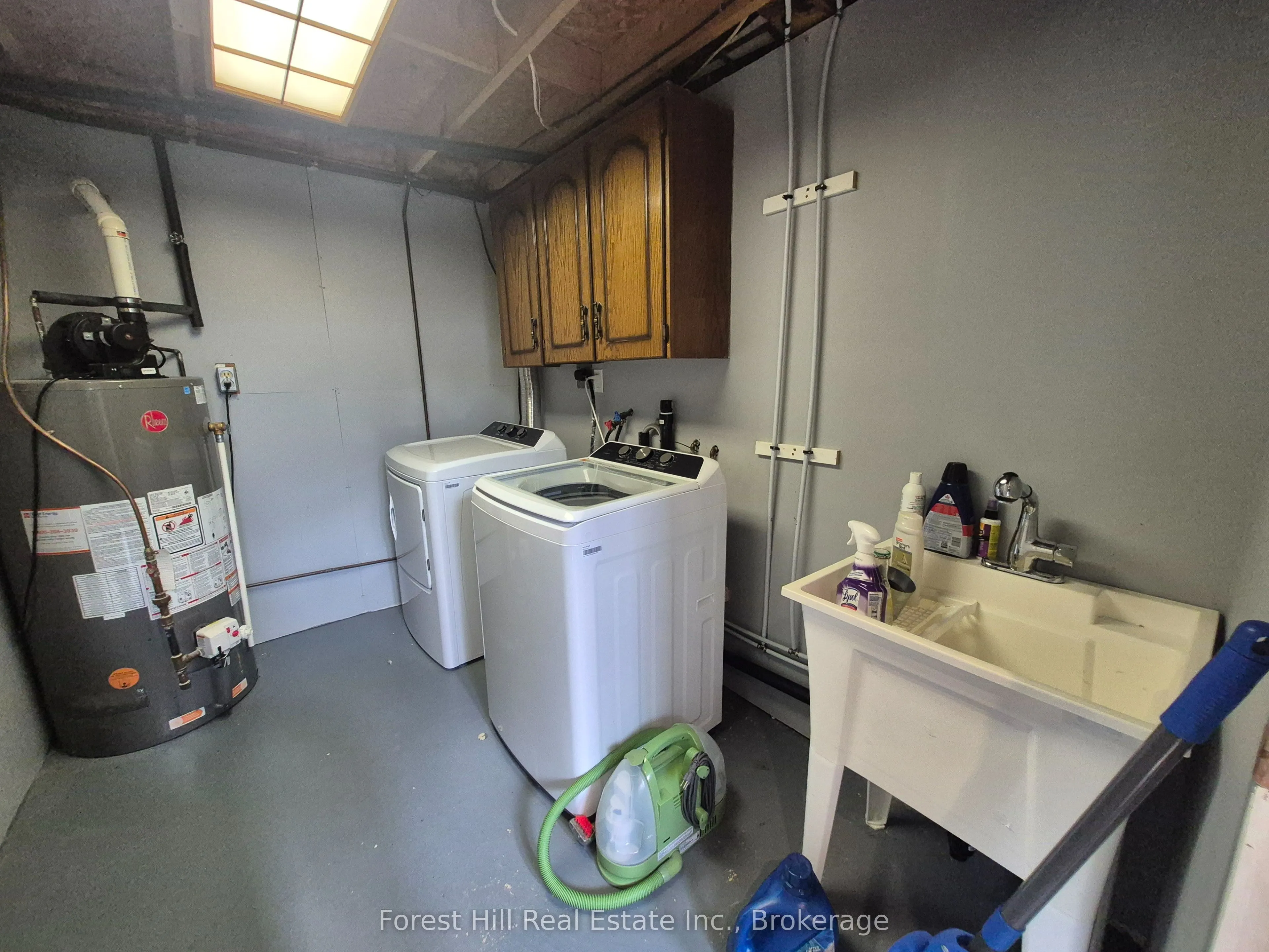 679 Simcoe Avenue W