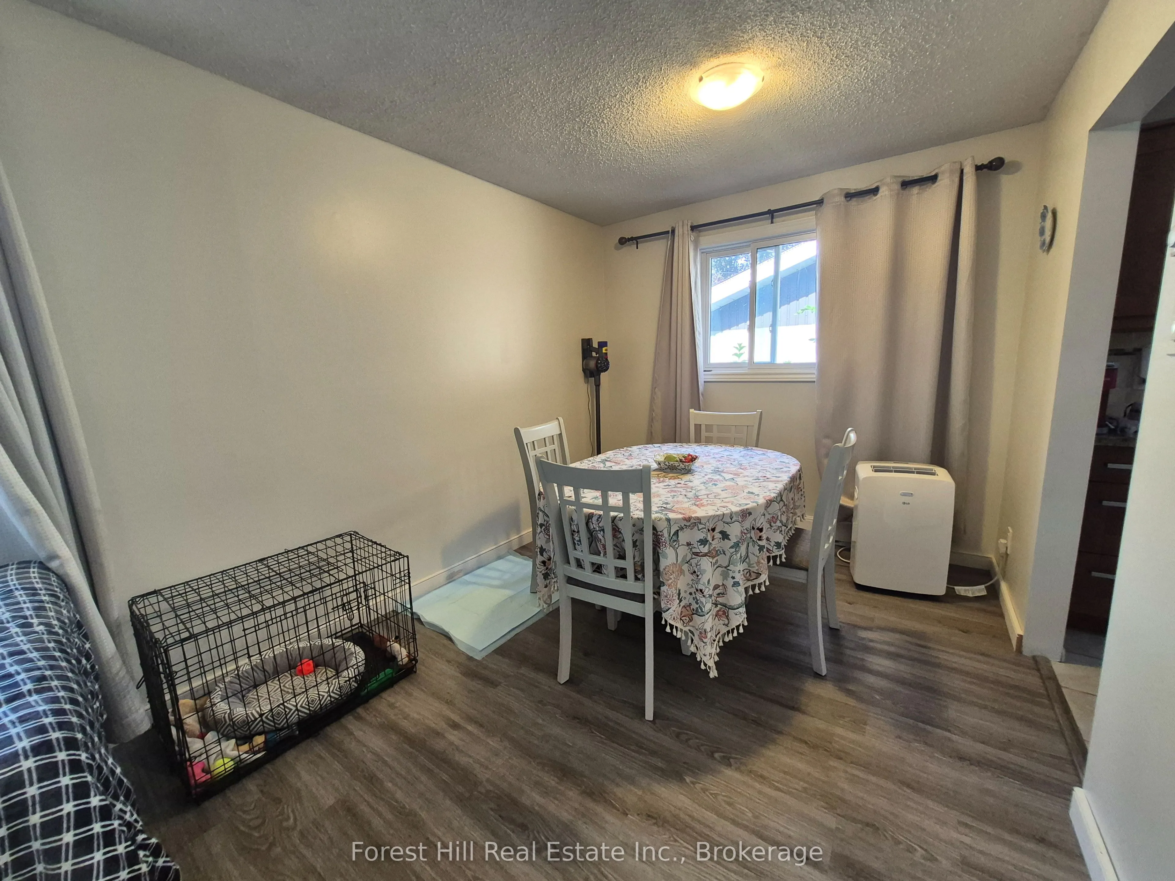 679 Simcoe Avenue W
