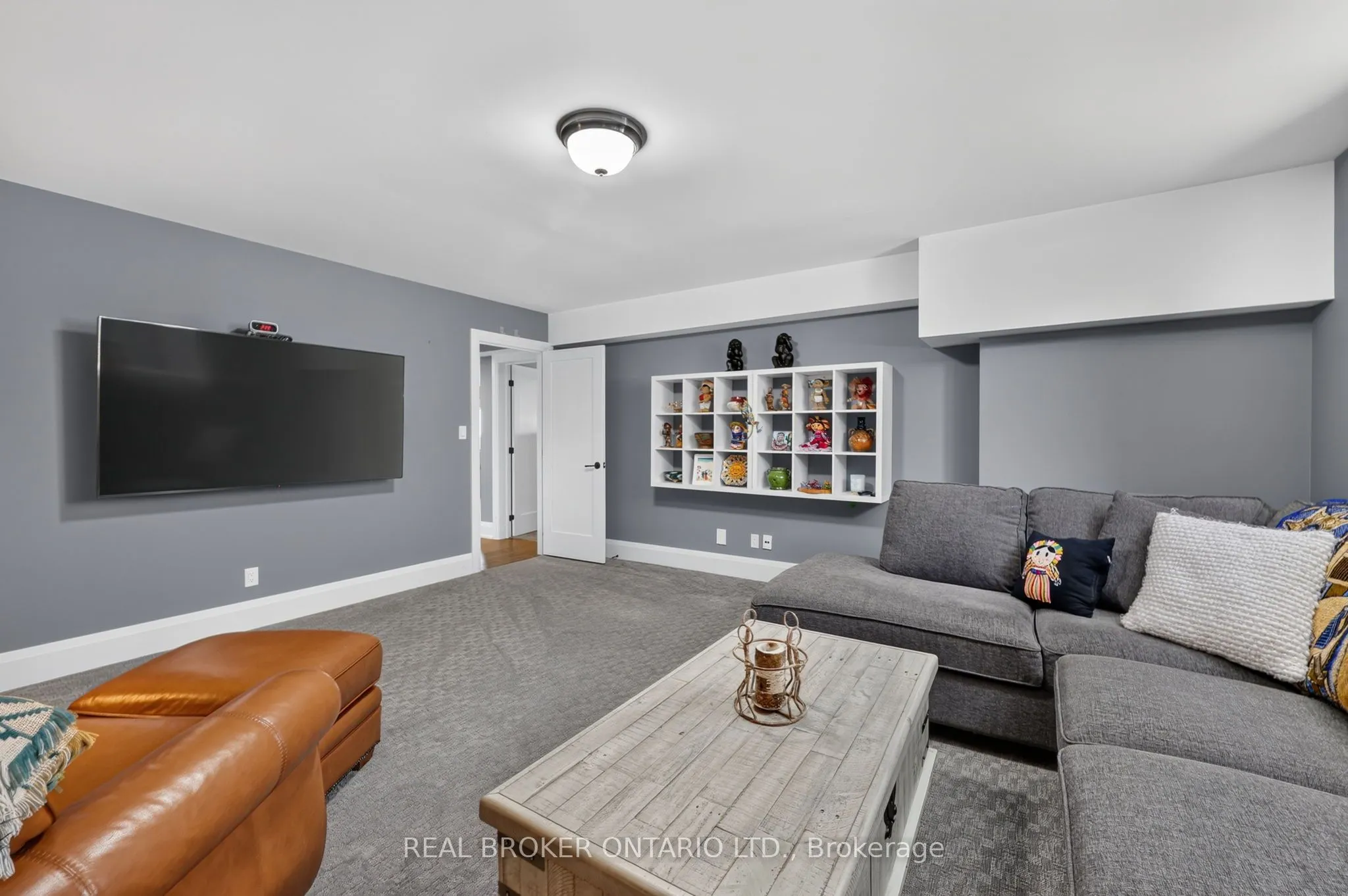 29 Thoroughbred Drive