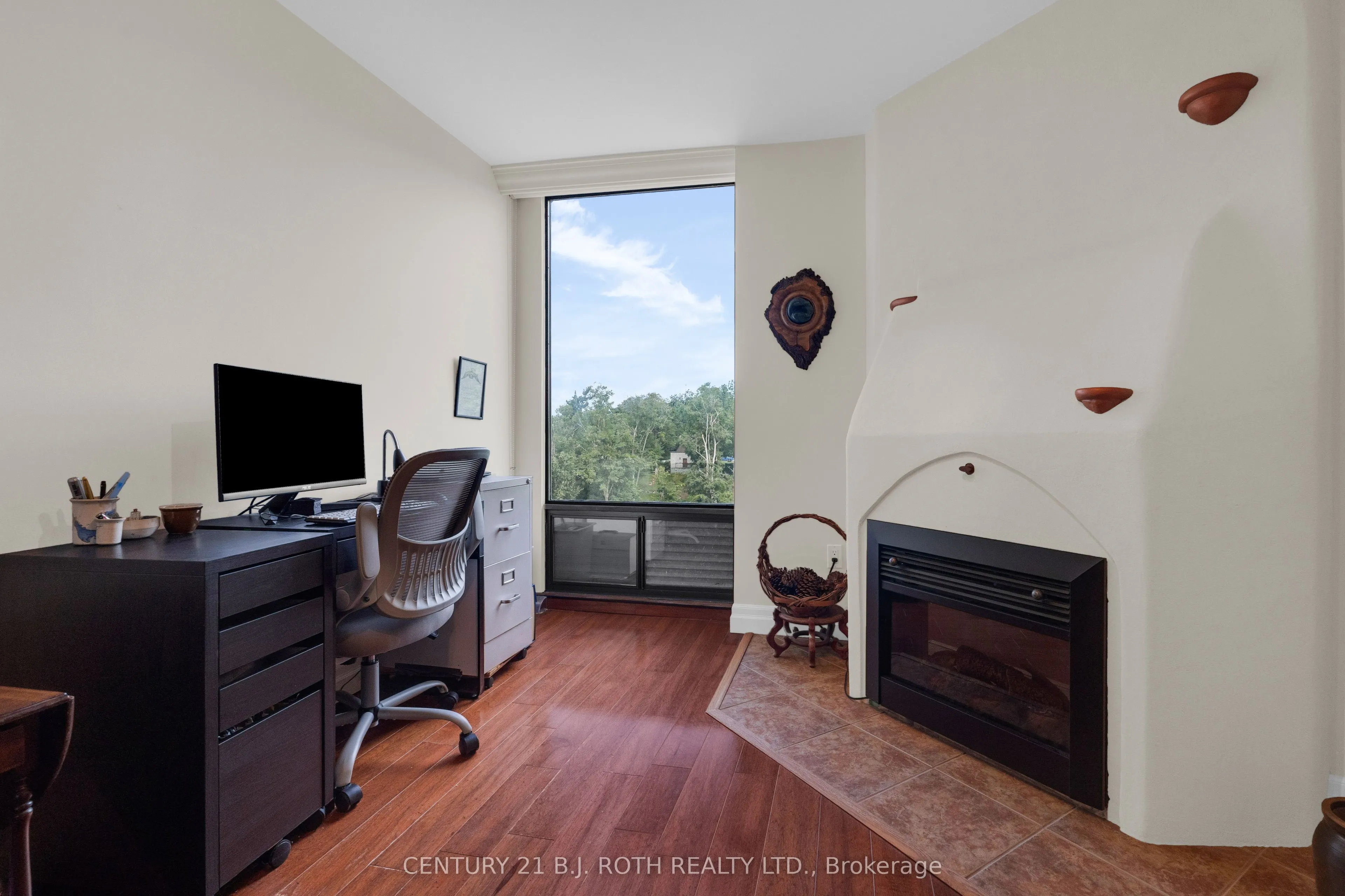 181 Collier Street #1401