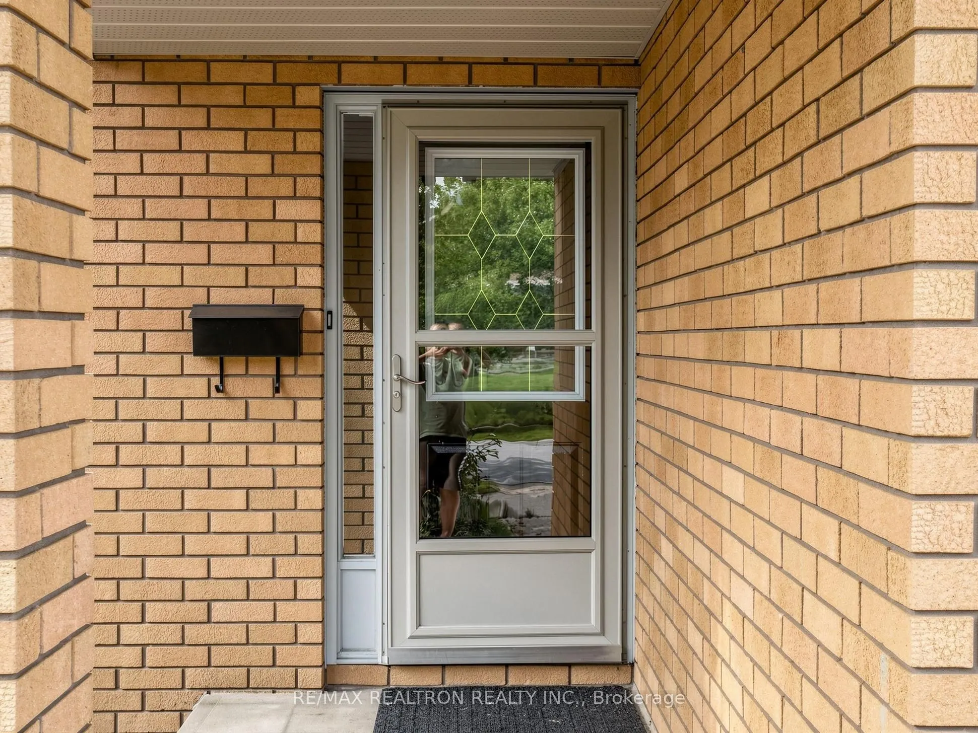 101 Chieftain Crescent