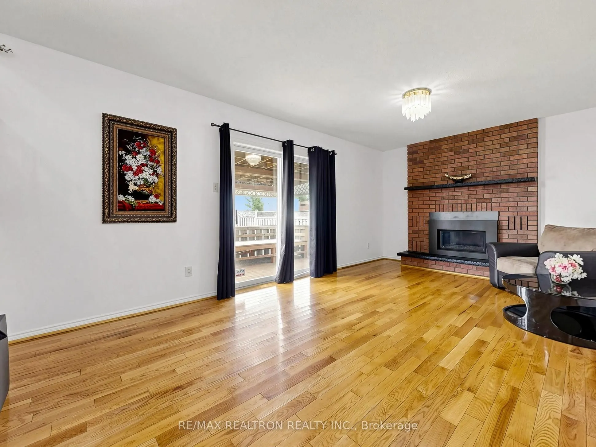 101 Chieftain Crescent