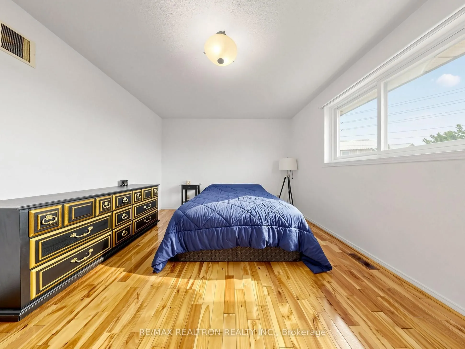 101 Chieftain Crescent