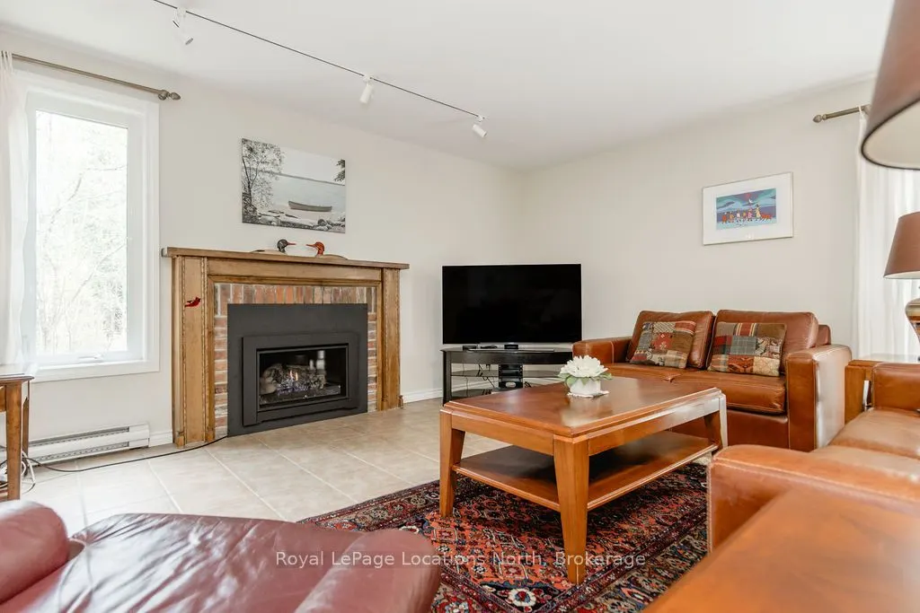 112 Escarpment Crescent #12