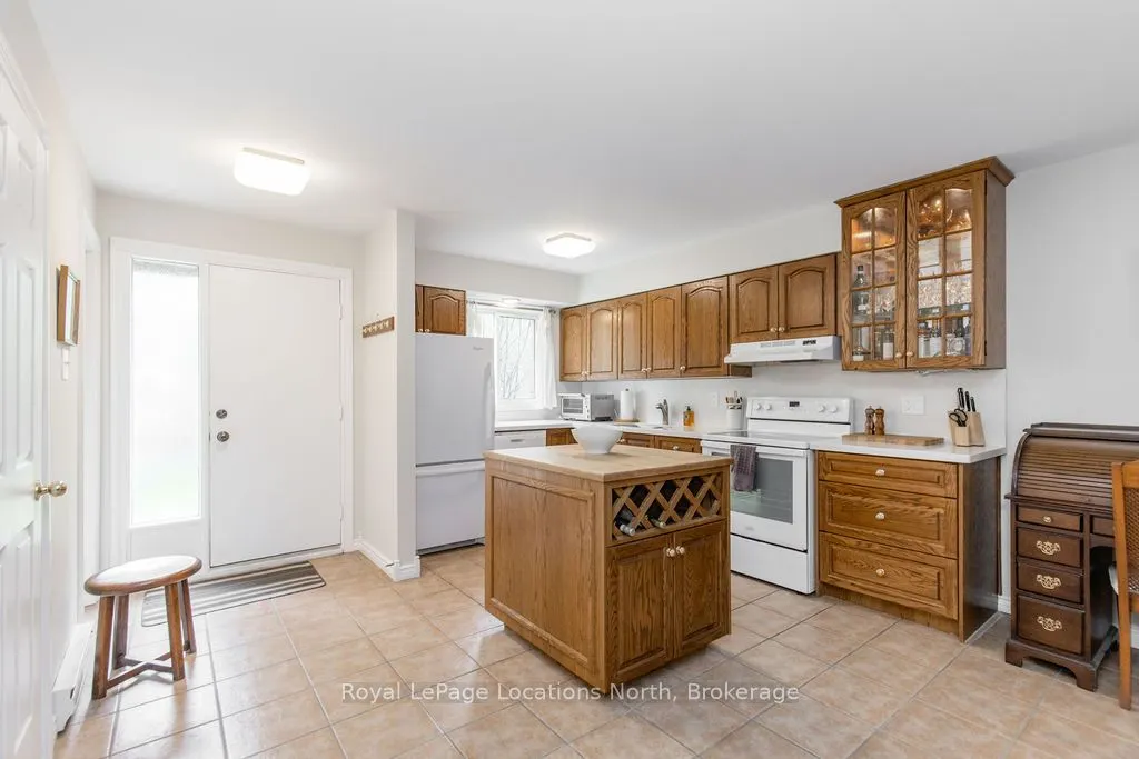 112 Escarpment Crescent #12